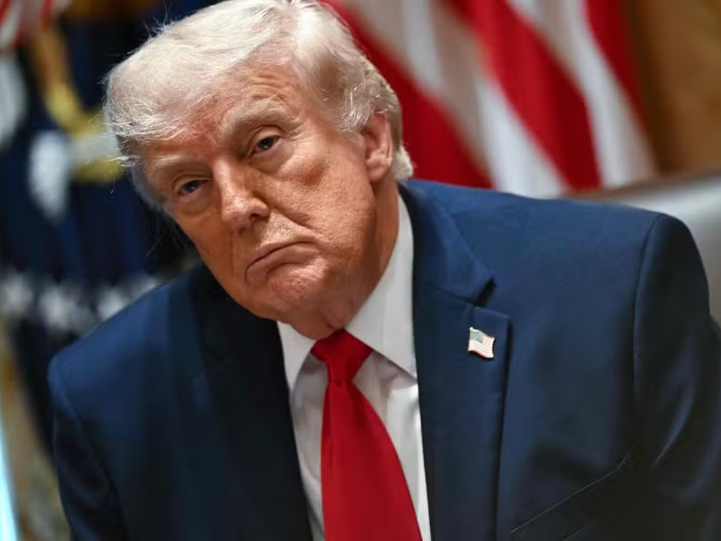 TRUMP AMEAÇA NOVA OFENSIVA CONTRA O IRÃ E ELEVA TENSÃO GLOBAL. SERÁ?